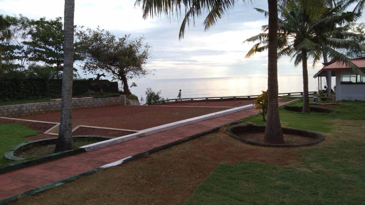 Seashore Beach Resort Varkala Exterior photo