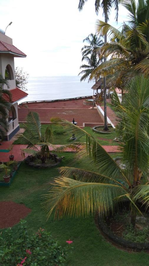 Seashore Beach Resort Varkala Exterior photo